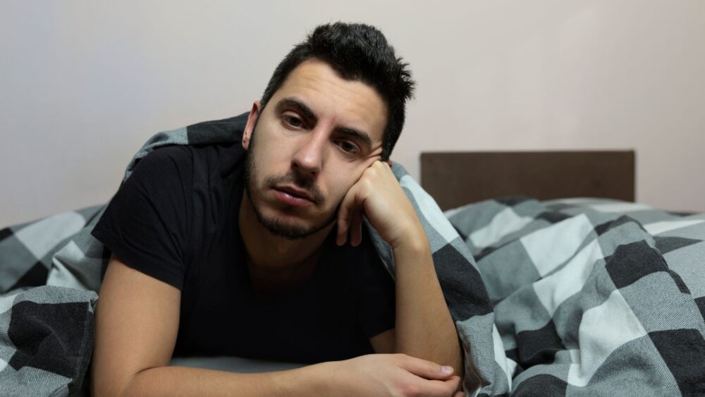 Bezsenność a dobór odpowiednich akcesoriów sypialnianych SleepMed